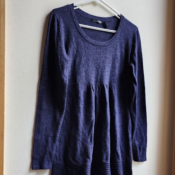 Daisy Fuentes Long Sleeve Navy Blue Scoop Neck Baby Doll Sweater Size Large - Picture 3 of 16